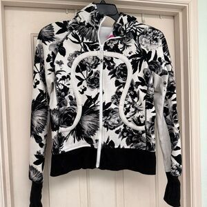 Floral Black and White Lululemon Scuba